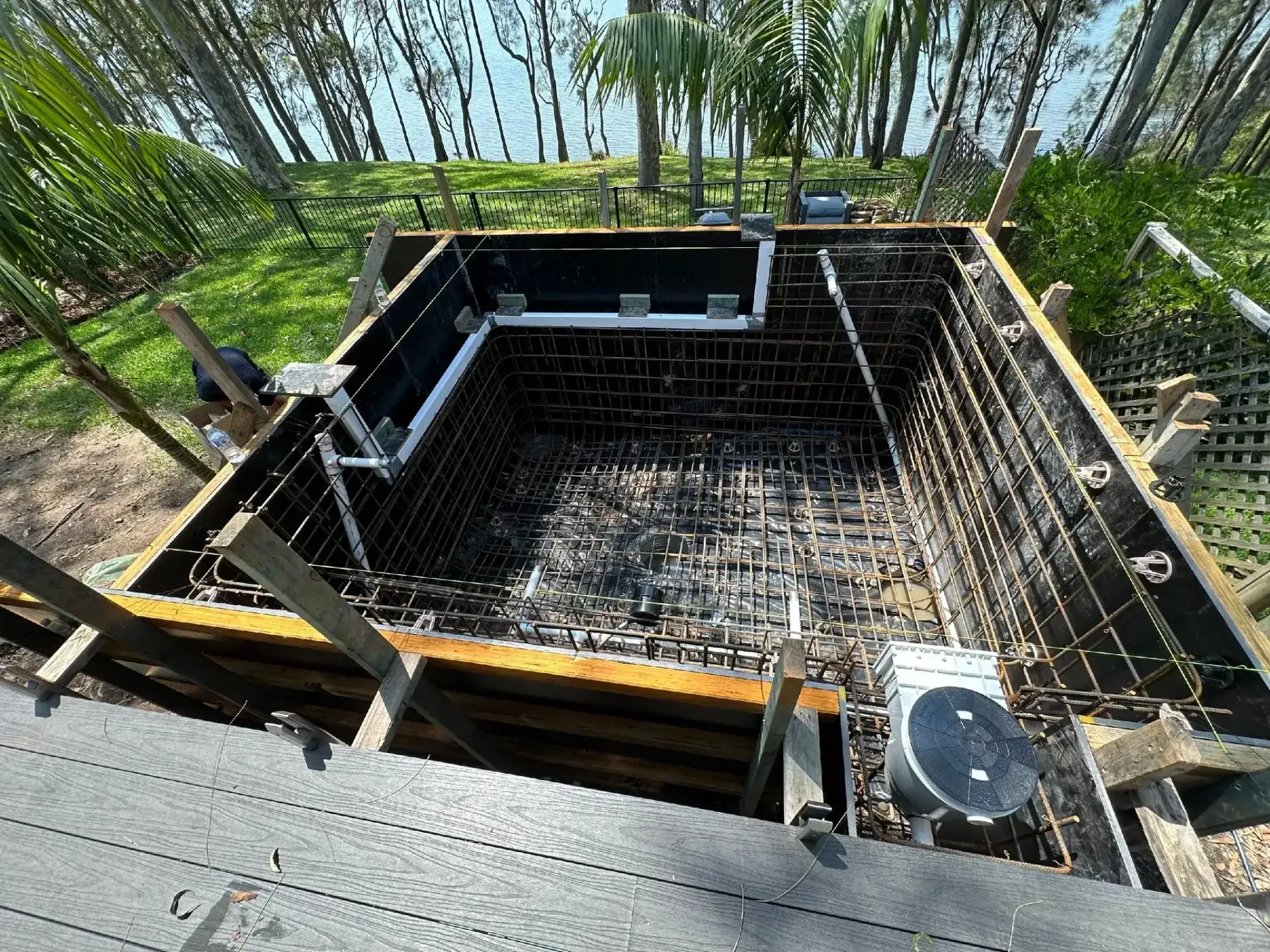 Elevated Infinity-Edge Pool in Wyongah 4